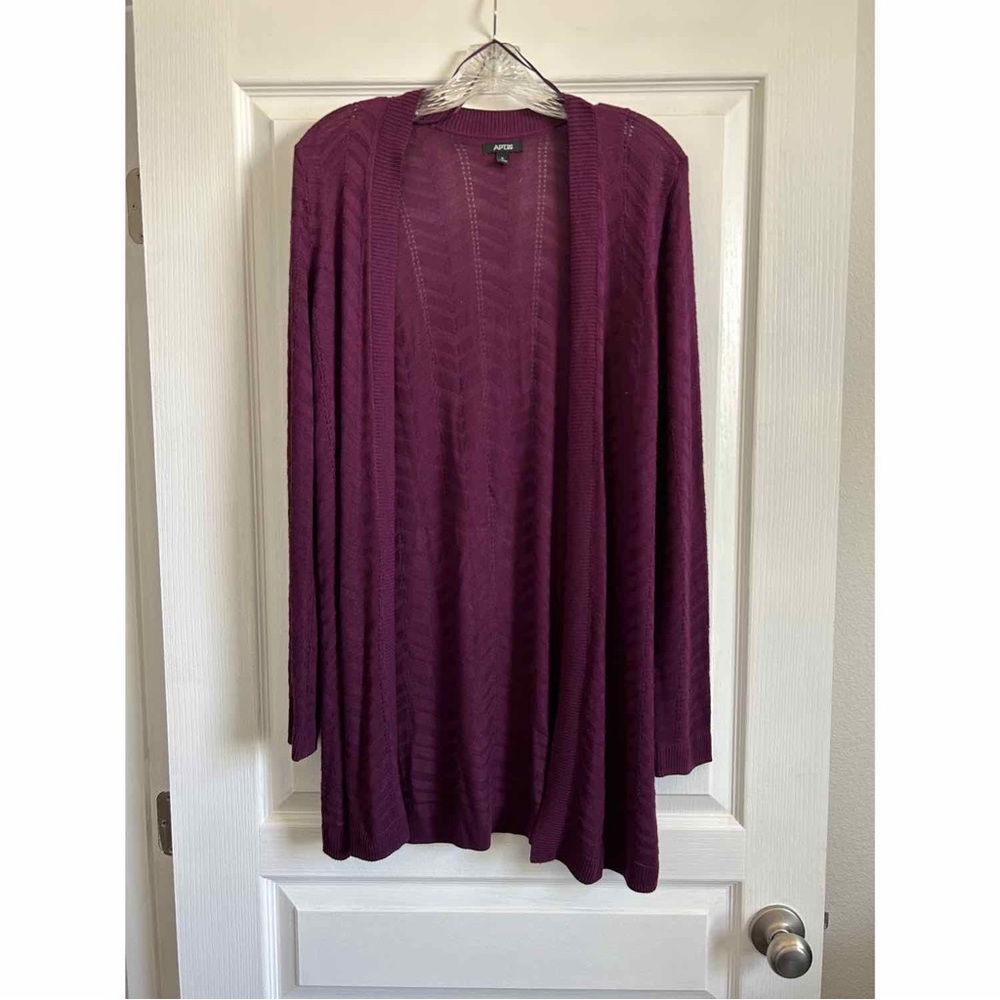 Cardigan sweater